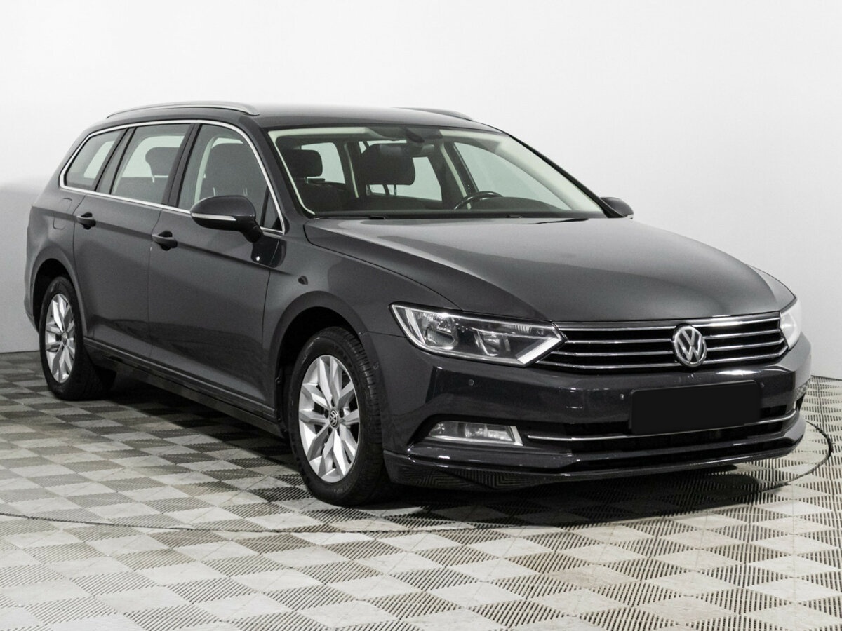 Volkswagen Passat с пробегом — 2019 год. Фото: #2