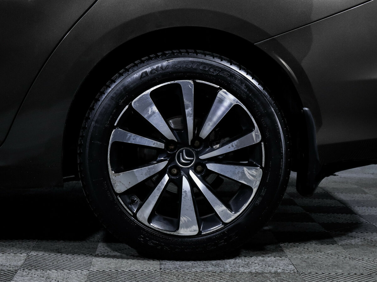 Citroen C4 с пробегом — 2016 год. Фото: #11