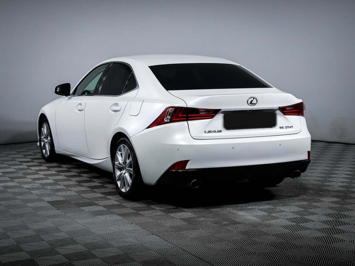 Lexus IS с пробегом — 2013 год. Фото: #5