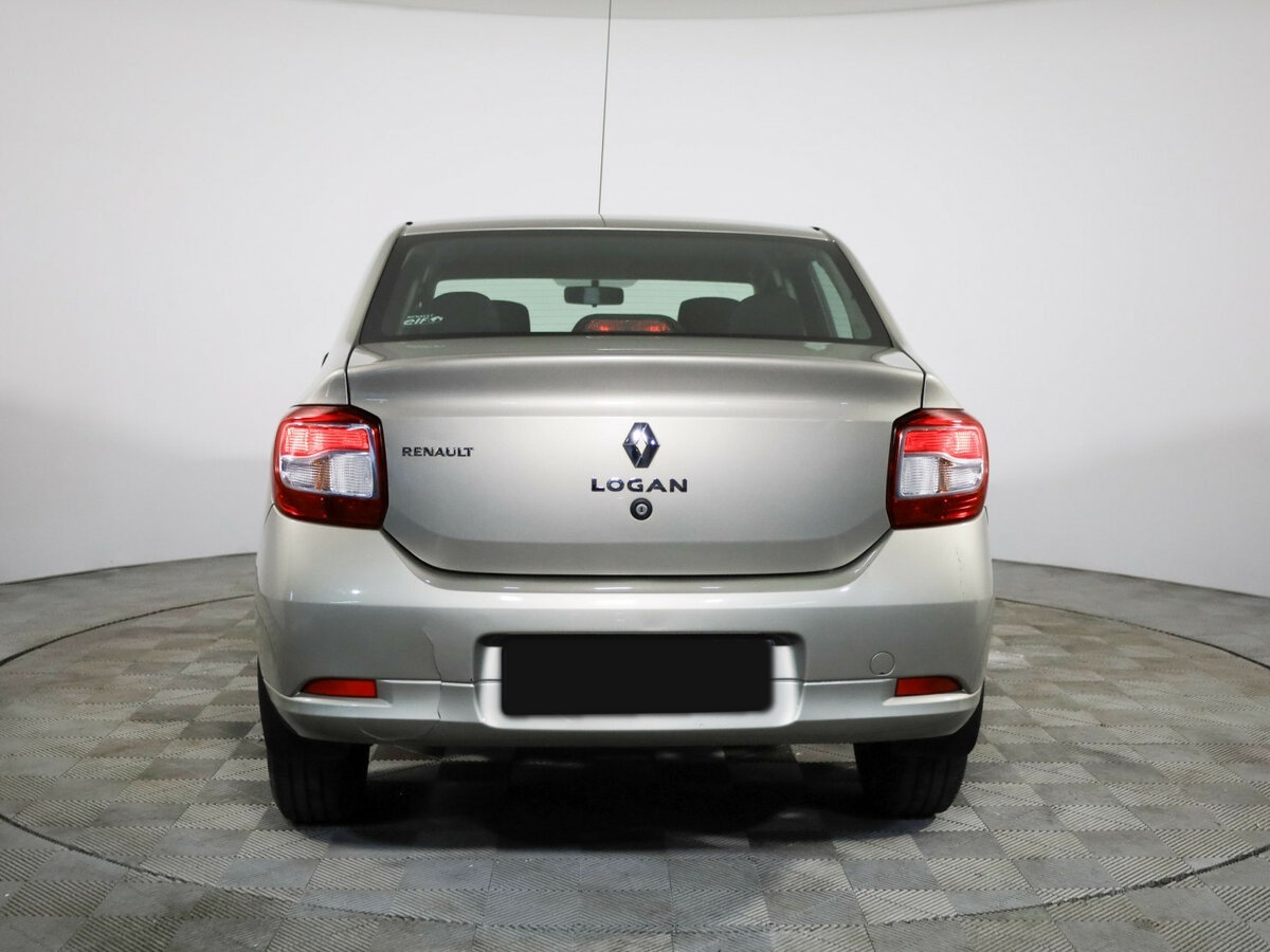 Renault Logan с пробегом — 2015 год. Фото: #5