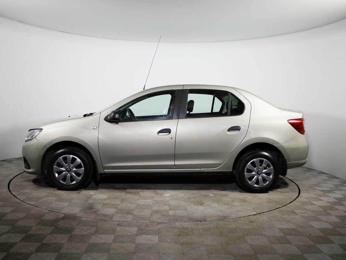 Renault Logan с пробегом — 2015 год. Фото: #7