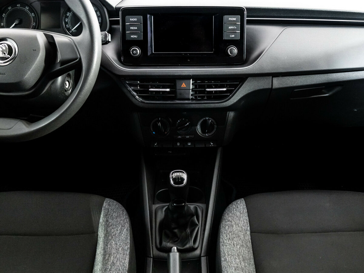 Skoda Rapid с пробегом — 2020 год. Фото: #8