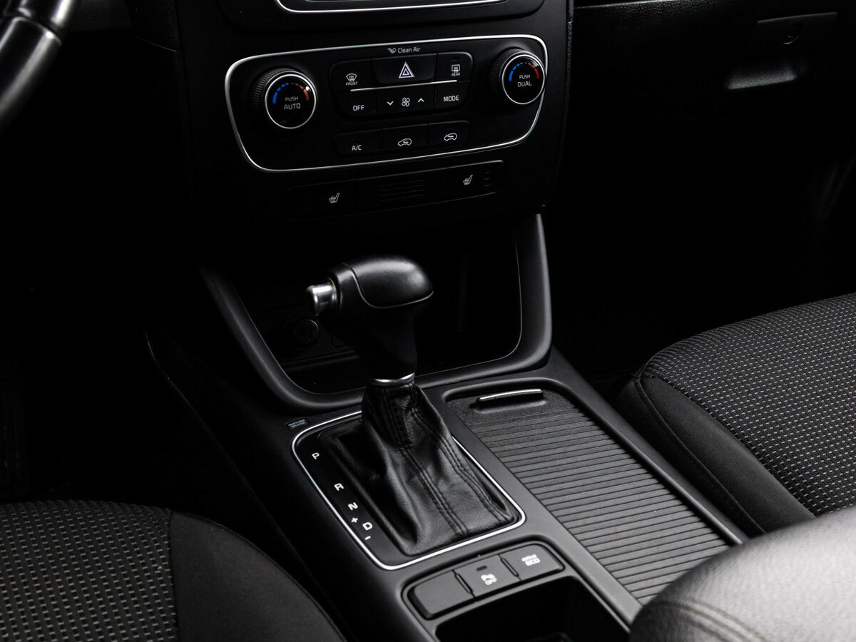 Kia Sorento с пробегом — 2013 год. Фото: #9