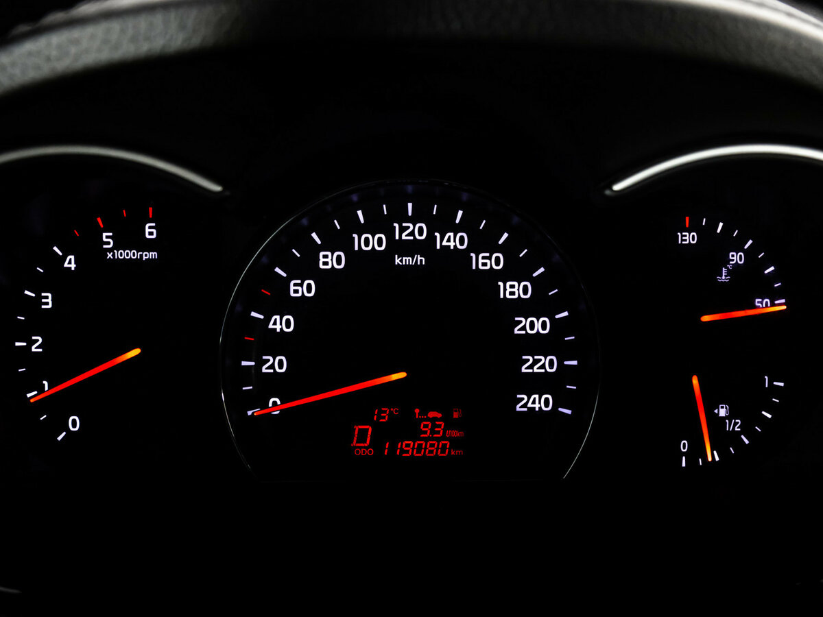 Kia Sorento с пробегом — 2013 год. Фото: #14