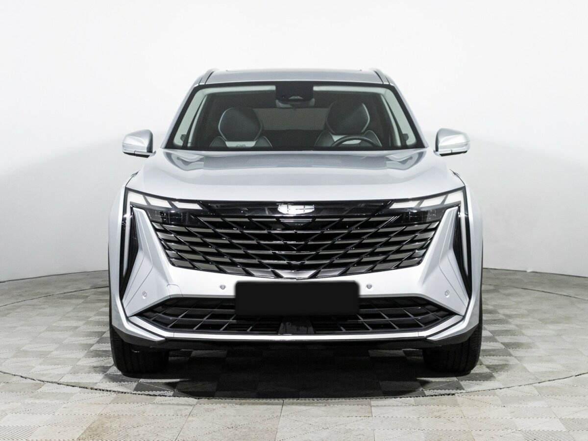 Geely Atlas с пробегом — 2024 год. Фото: #1