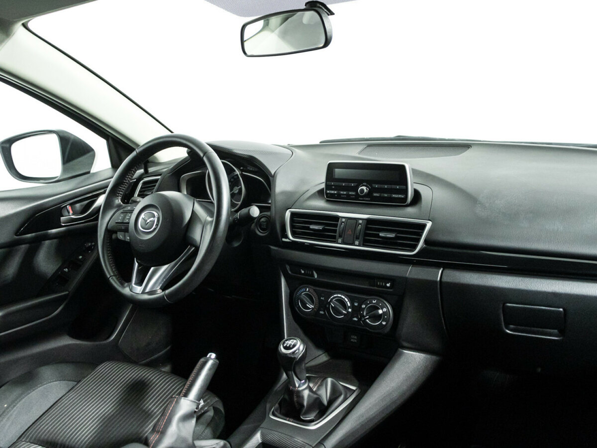 Mazda 3 с пробегом — 2014 год. Фото: #8