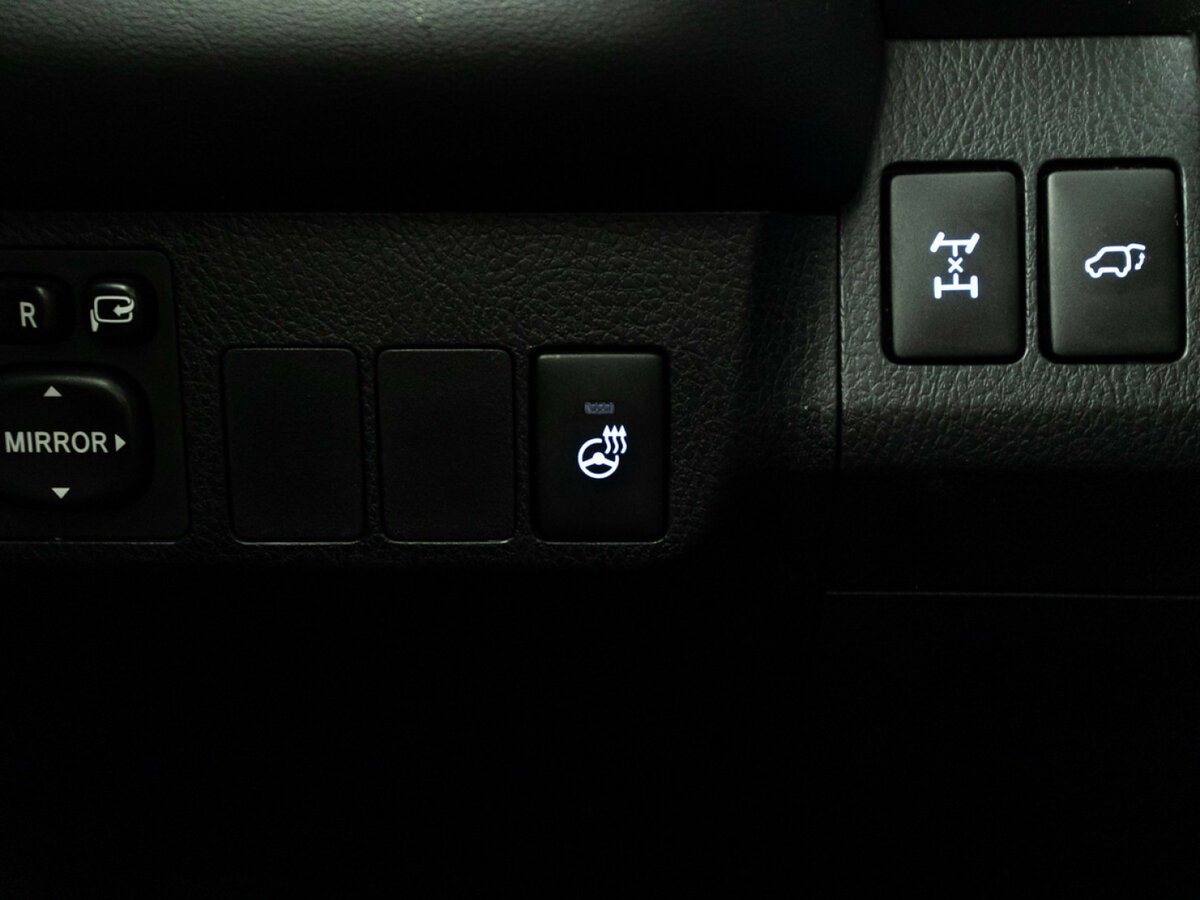 Toyota RAV4 с пробегом — 2015 год. Фото: #16