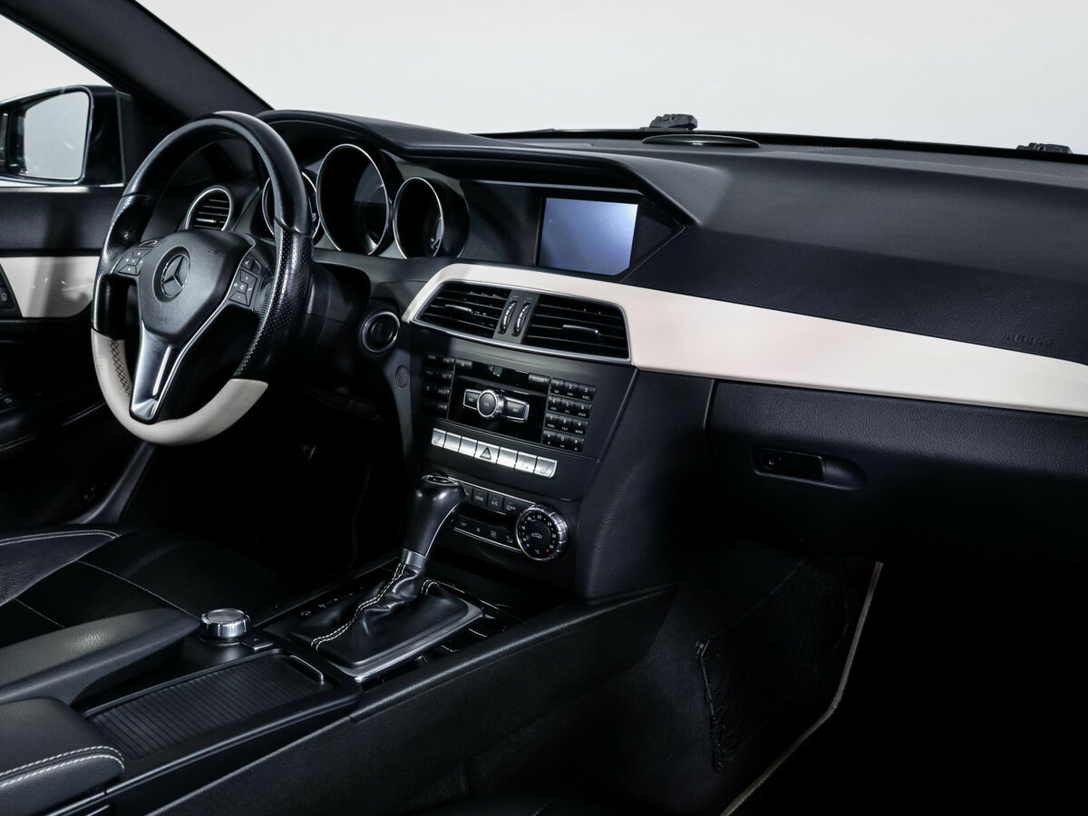 Mercedes-Benz C-Класс с пробегом — 2012 год. Фото: #6