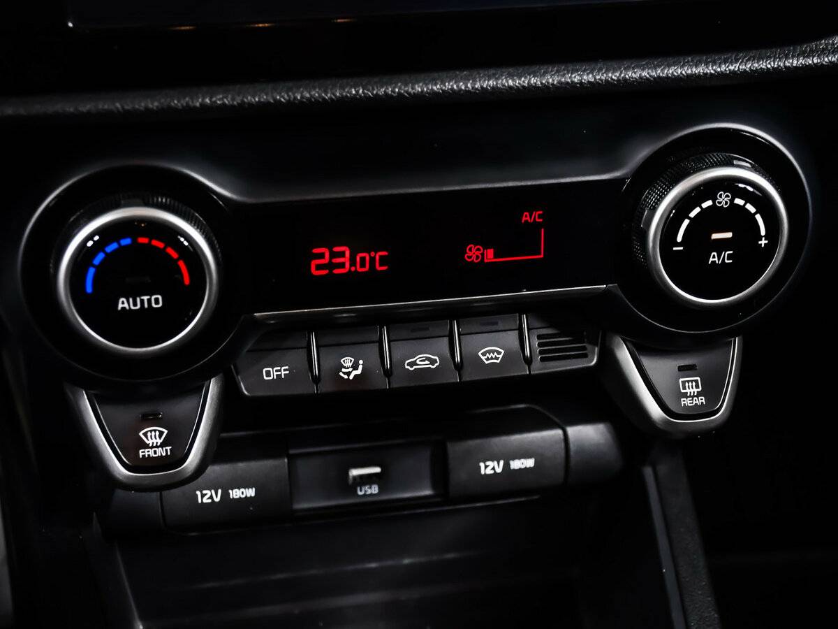 Kia Rio с пробегом — 2020 год. Фото: #17