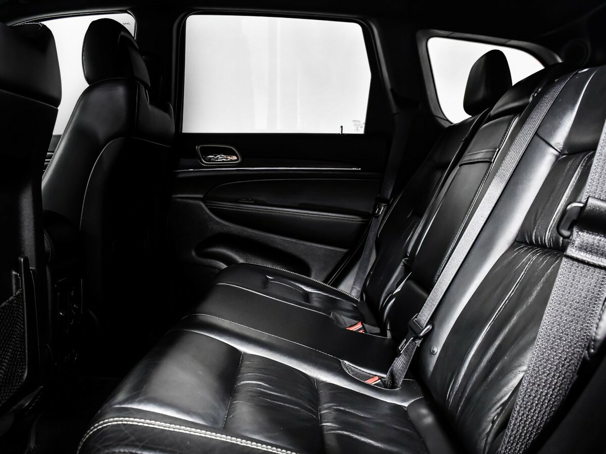 Jeep Grand Cherokee с пробегом — 2014 год. Фото: #10