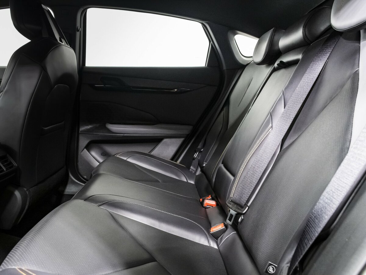 Changan UNI-V с пробегом — 2023 год. Фото: #8