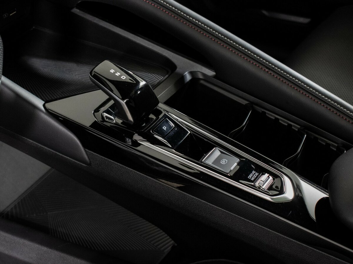 Geely Coolray с пробегом — 2023 год. Фото: #12