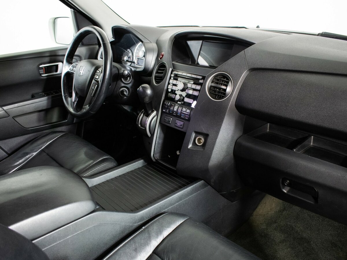 Honda Pilot с пробегом — 2014 год. Фото: #9