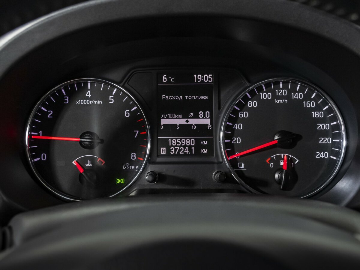 Nissan X-Trail с пробегом — 2014 год. Фото: #9