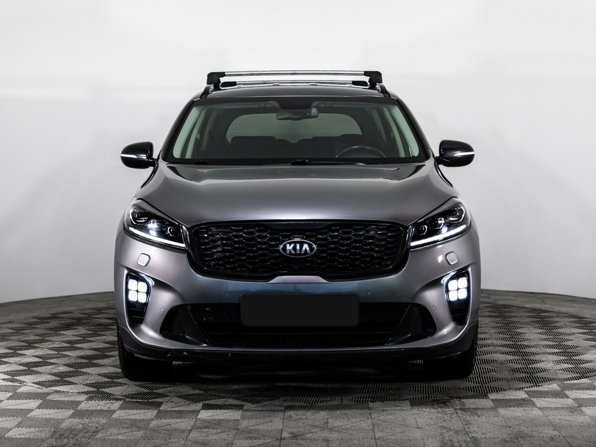 Kia Sorento с пробегом — 2018 год. Фото: #1