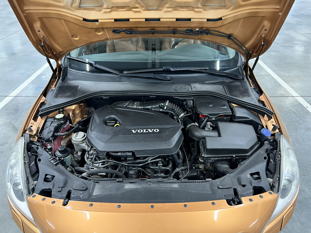 Volvo S60 с пробегом — 2012 год. Фото: #8