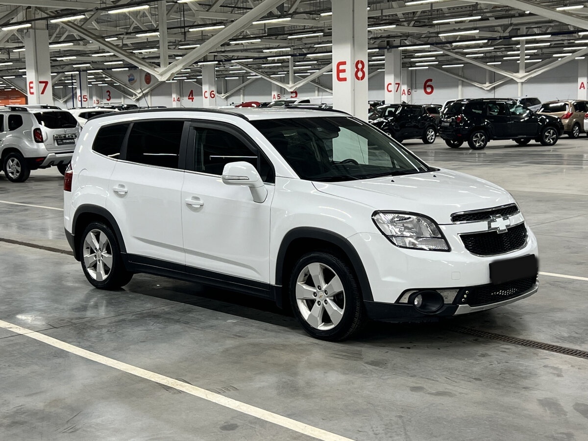 Chevrolet Orlando с пробегом — 2014 год. Фото: #2