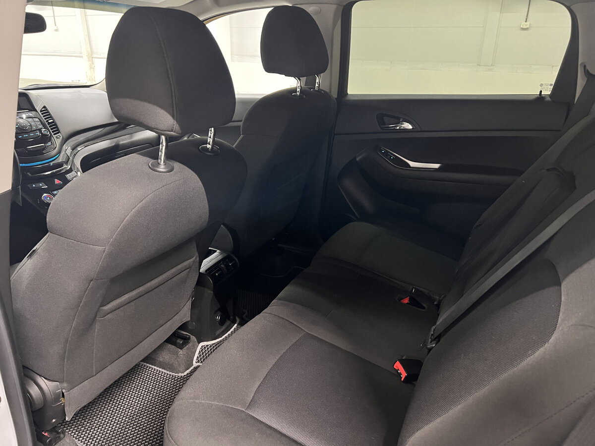 Chevrolet Orlando с пробегом — 2014 год. Фото: #10