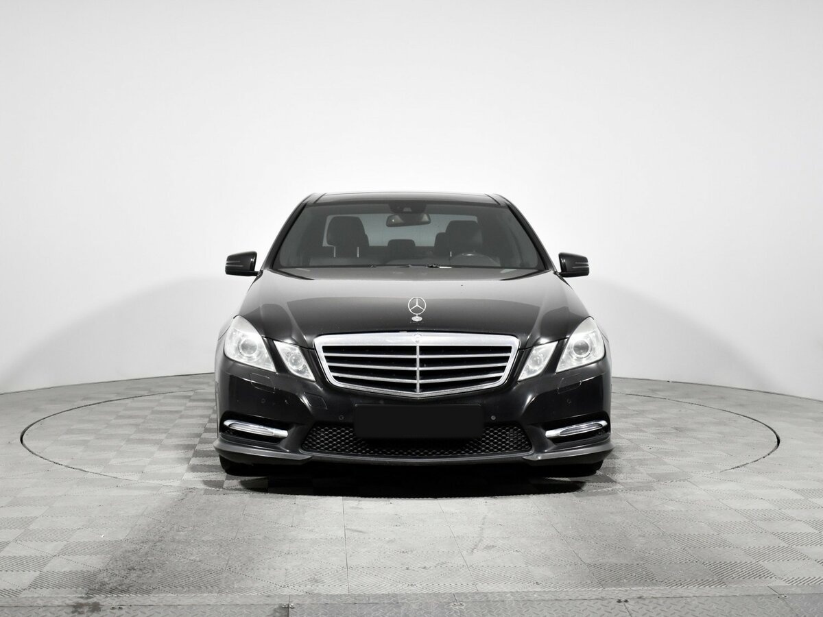 Mercedes-Benz E-Класс с пробегом — 2012 год. Фото: #1