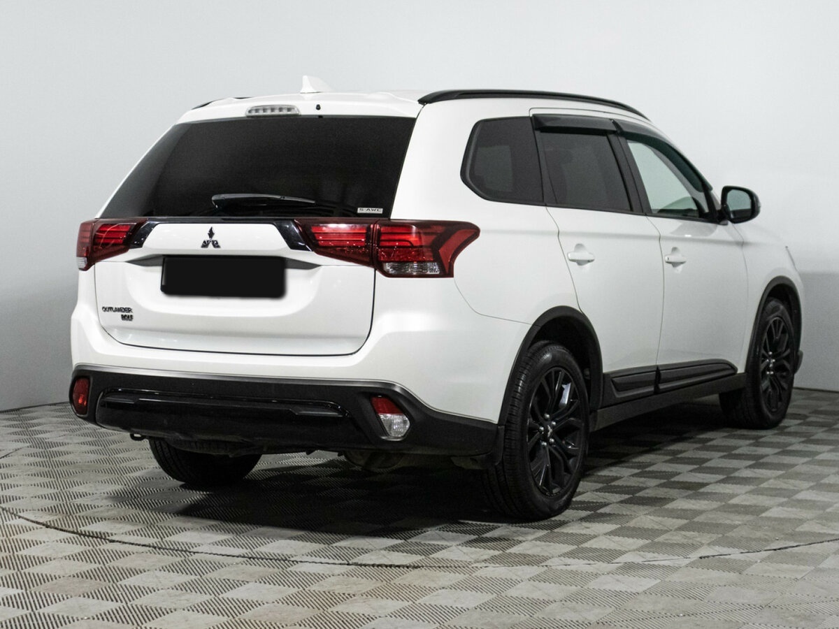 Mitsubishi Outlander с пробегом — 2021 год. Фото: #4