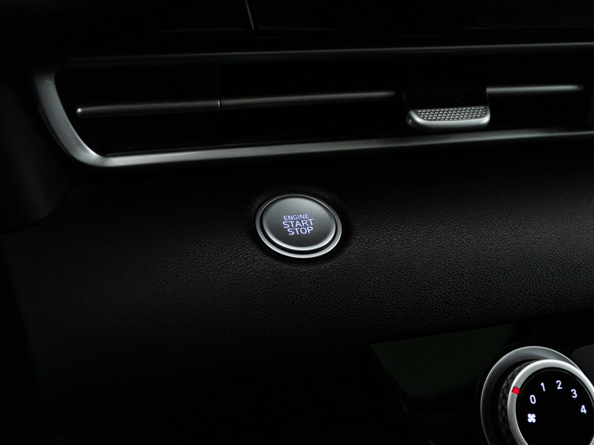 Hyundai Elantra с пробегом — 2023 год. Фото: #16