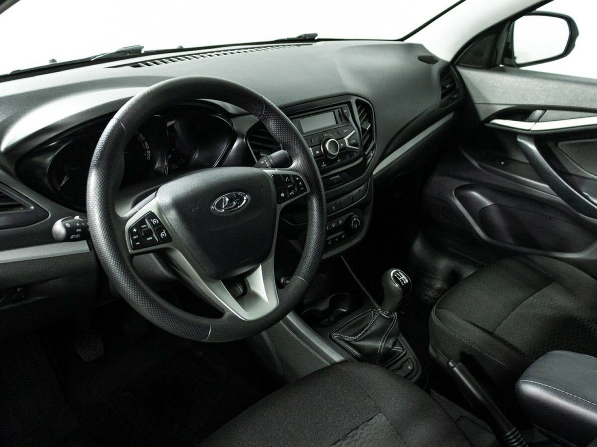 Lada (ВАЗ) Vesta с пробегом — 2020 год. Фото: #10