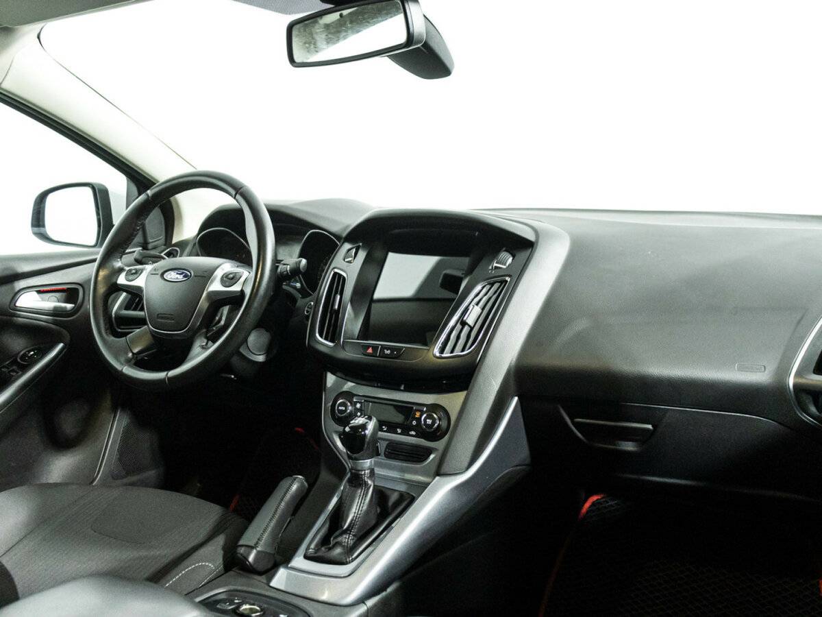 Ford Focus с пробегом — 2012 год. Фото: #8