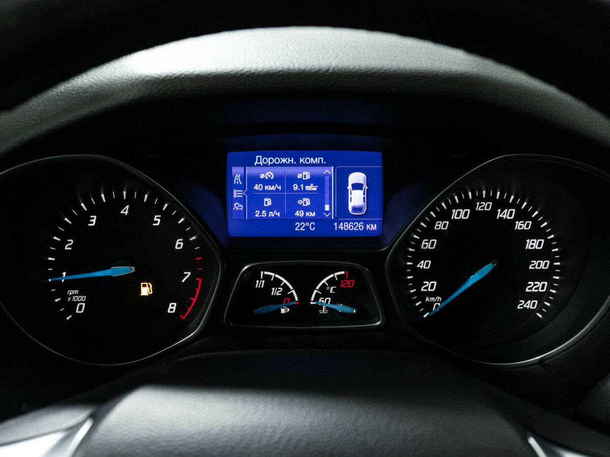 Ford Focus с пробегом — 2012 год. Фото: #11