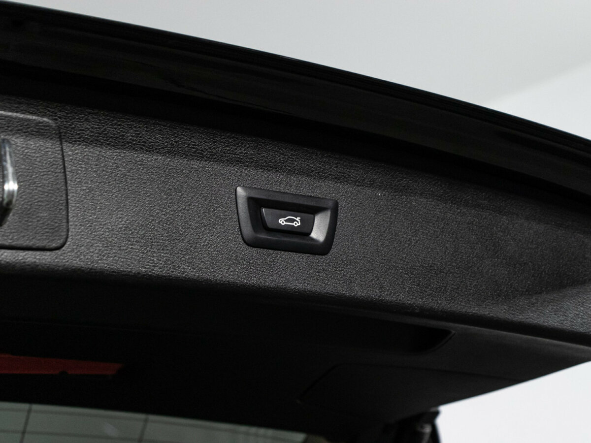 BMW X1 с пробегом — 2020 год. Фото: #20