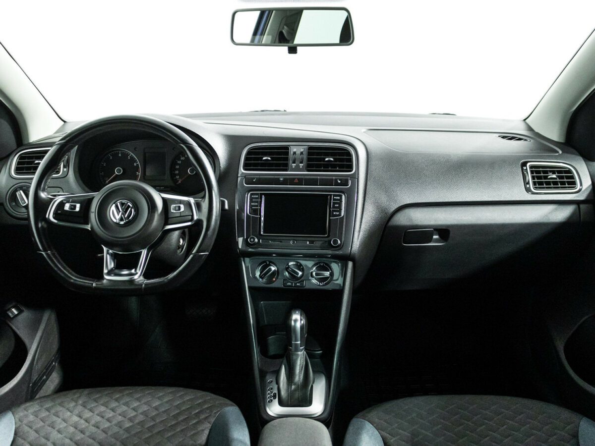 Volkswagen Polo с пробегом — 2020 год. Фото: #12