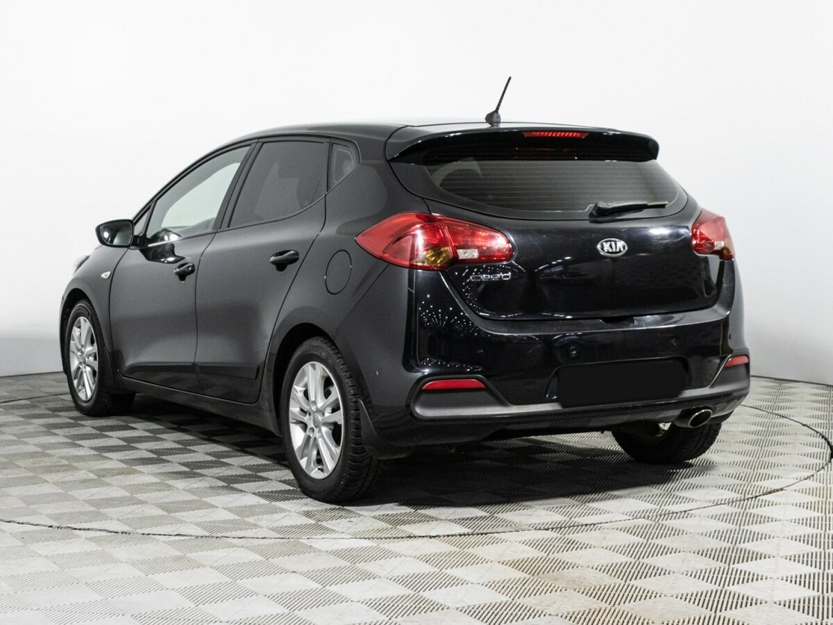 Kia Ceed с пробегом — 2013 год. Фото: #6