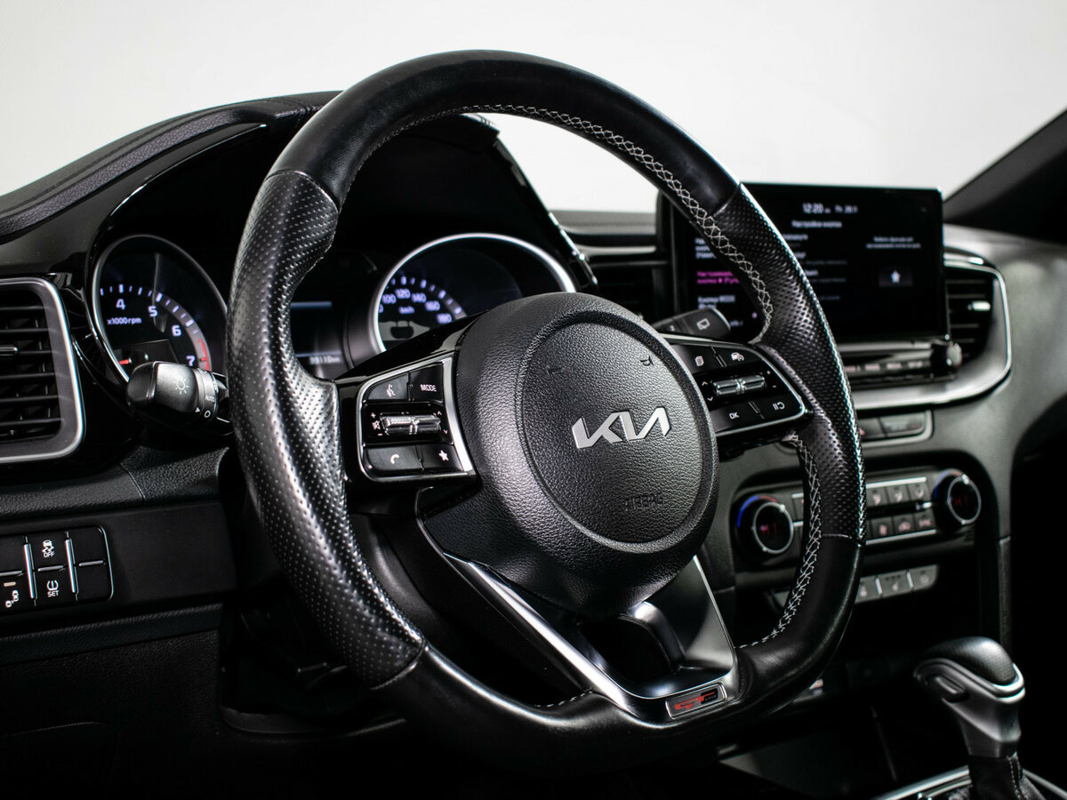 Kia Ceed с пробегом — 2022 год. Фото: #9