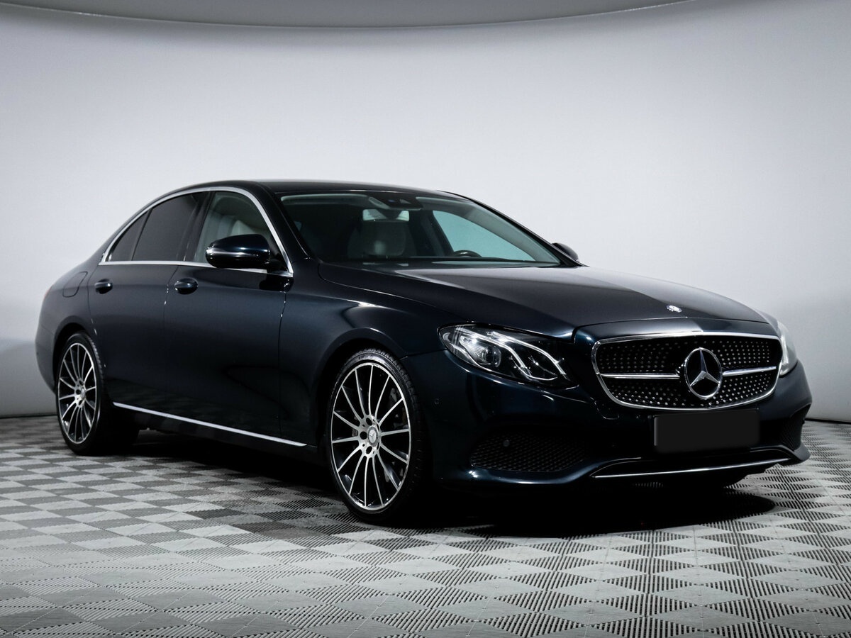 Mercedes-Benz E-Класс с пробегом — 2017 год. Фото: #2
