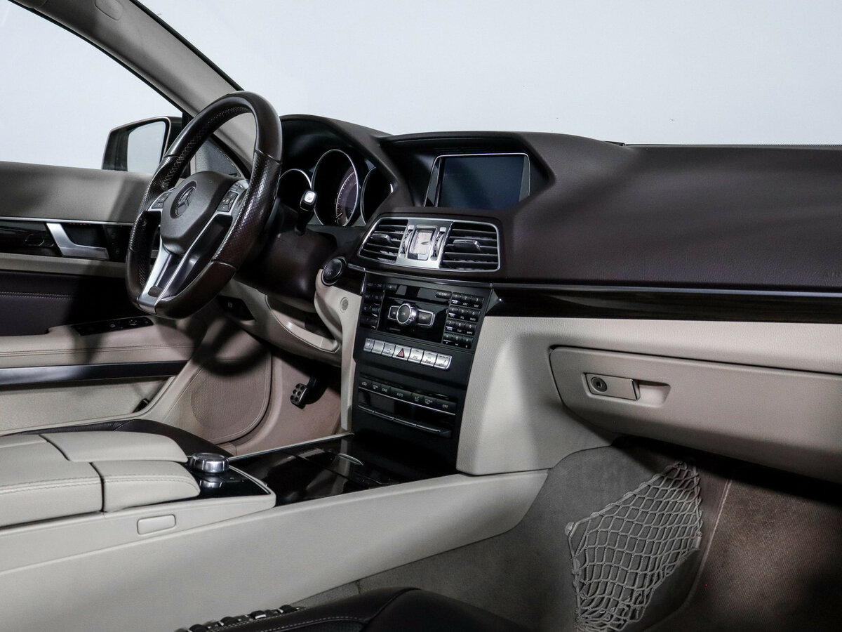 Mercedes-Benz E-Класс с пробегом — 2014 год. Фото: #8