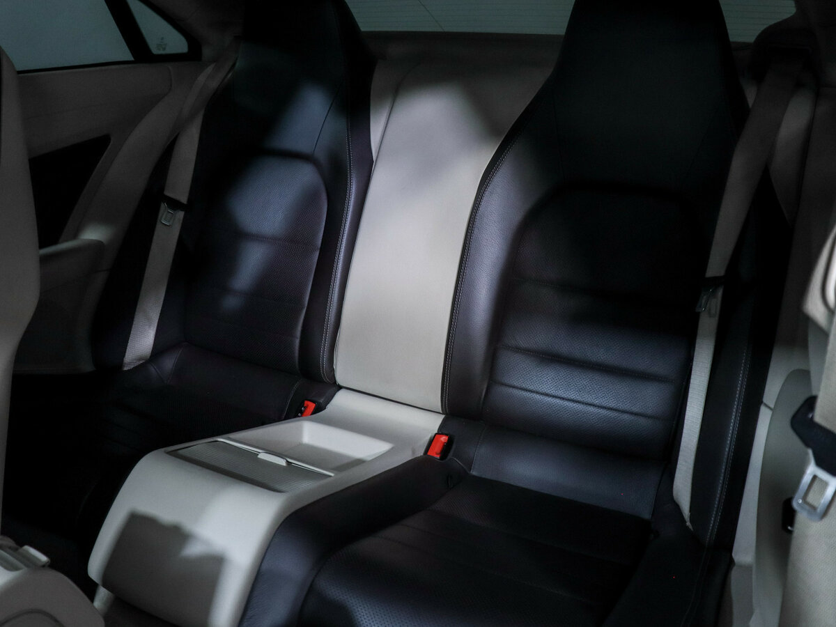 Mercedes-Benz E-Класс с пробегом — 2014 год. Фото: #9