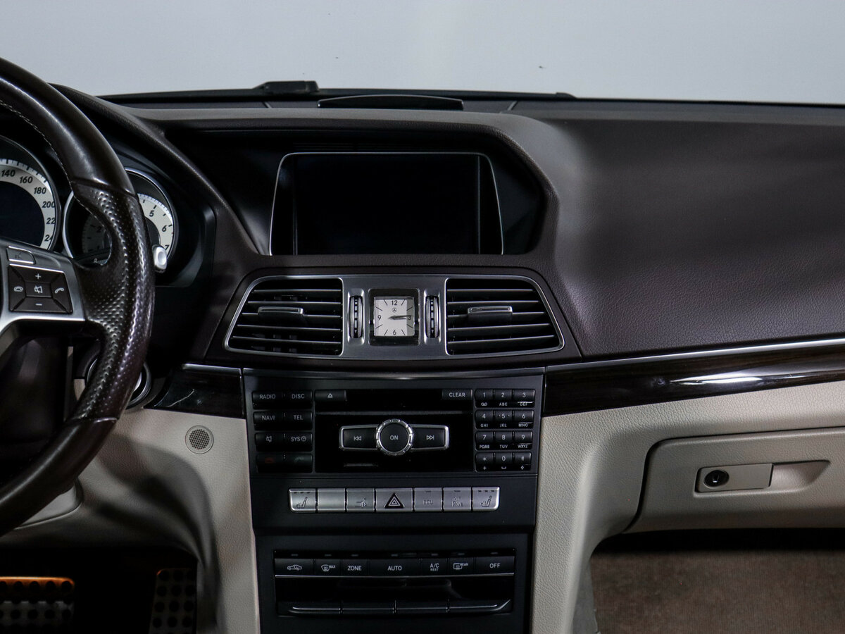 Mercedes-Benz E-Класс с пробегом — 2014 год. Фото: #12