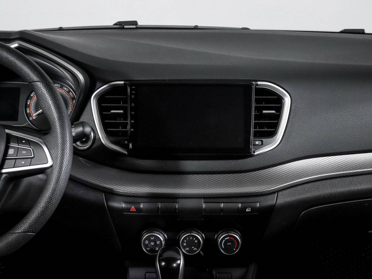 Lada (ВАЗ) Vesta с пробегом — 2024 год. Фото: #10