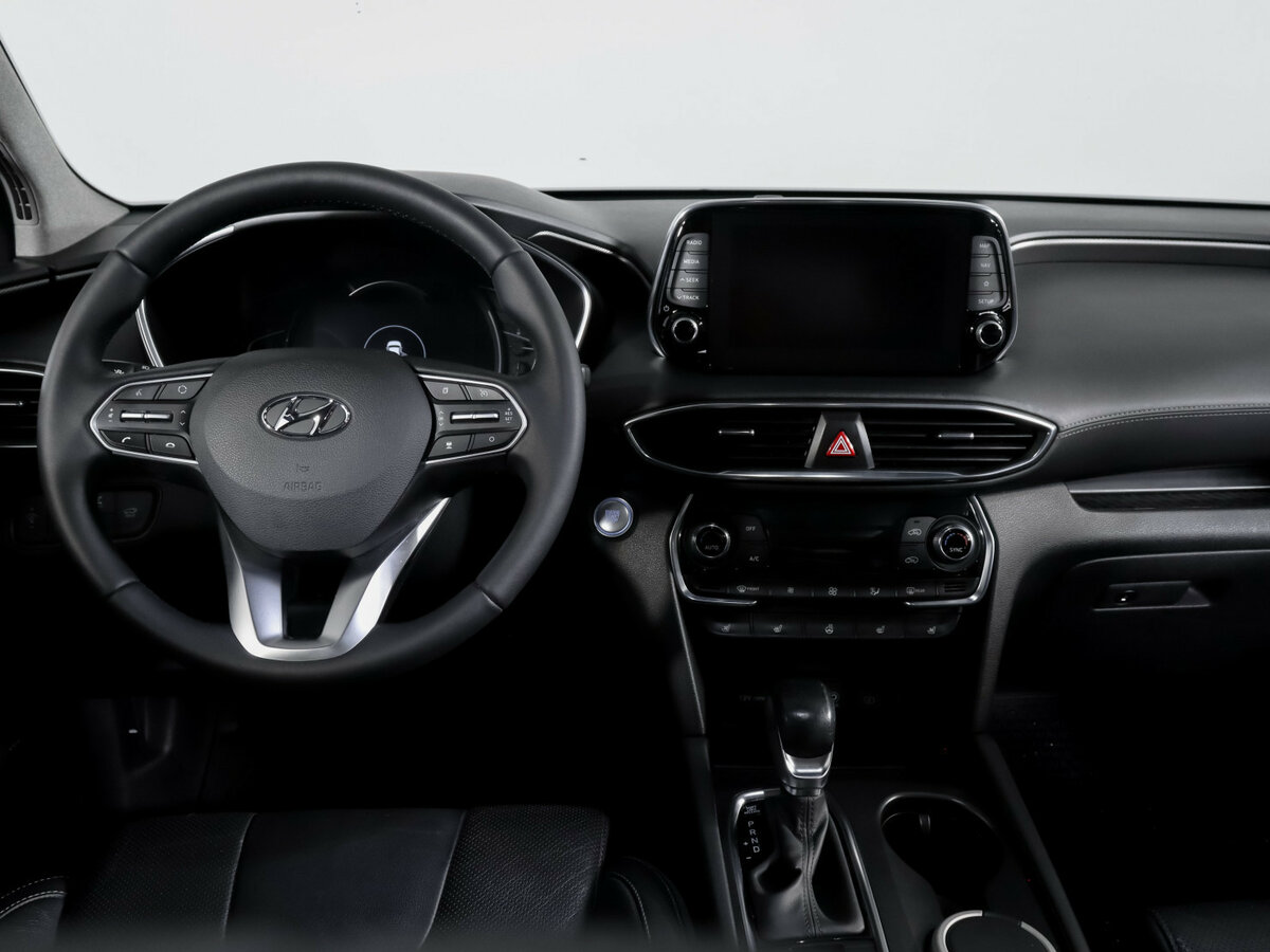 Hyundai Santa Fe с пробегом — 2019 год. Фото: #11
