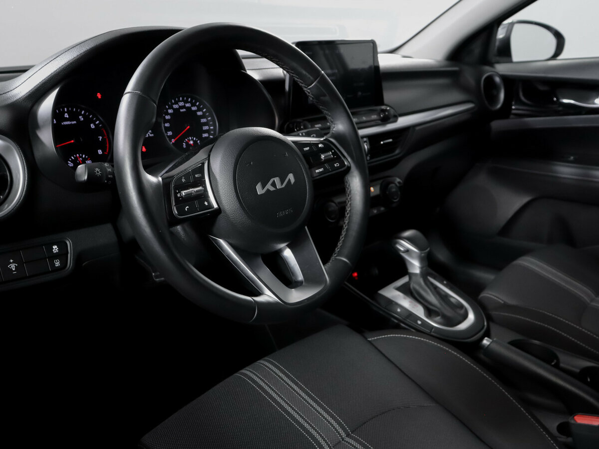 Kia Cerato с пробегом — 2022 год. Фото: #11