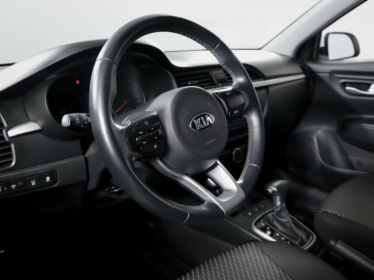 Kia Rio с пробегом — 2018 год. Фото: #11
