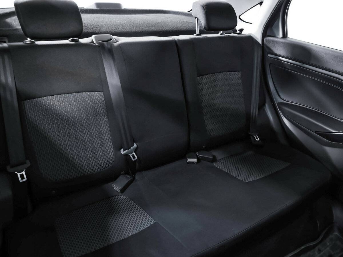 Lada (ВАЗ) Vesta с пробегом — 2018 год. Фото: #18