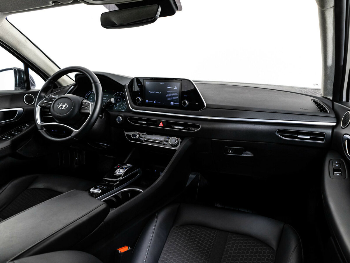Hyundai Sonata с пробегом — 2020 год. Фото: #6