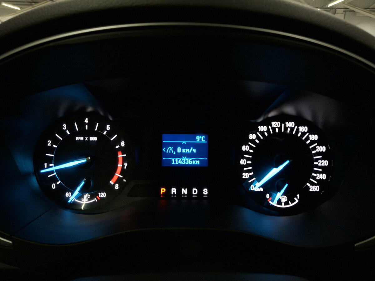 Ford Mondeo с пробегом — 2015 год. Фото: #12