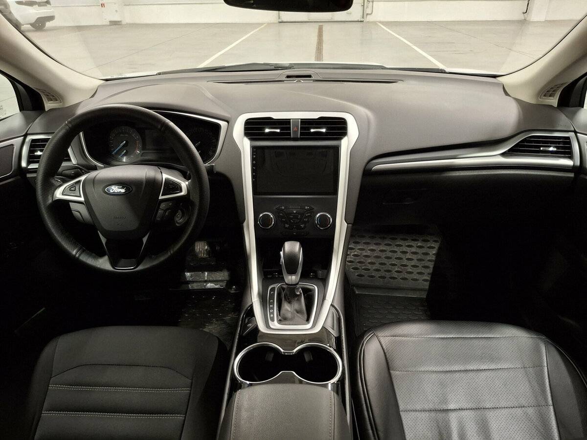 Ford Mondeo с пробегом — 2015 год. Фото: #13