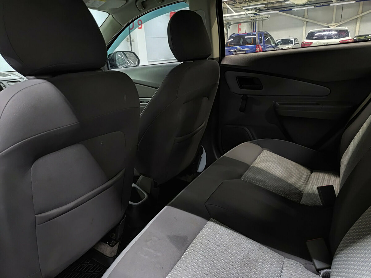 Chevrolet Cobalt с пробегом — 2013 год. Фото: #9