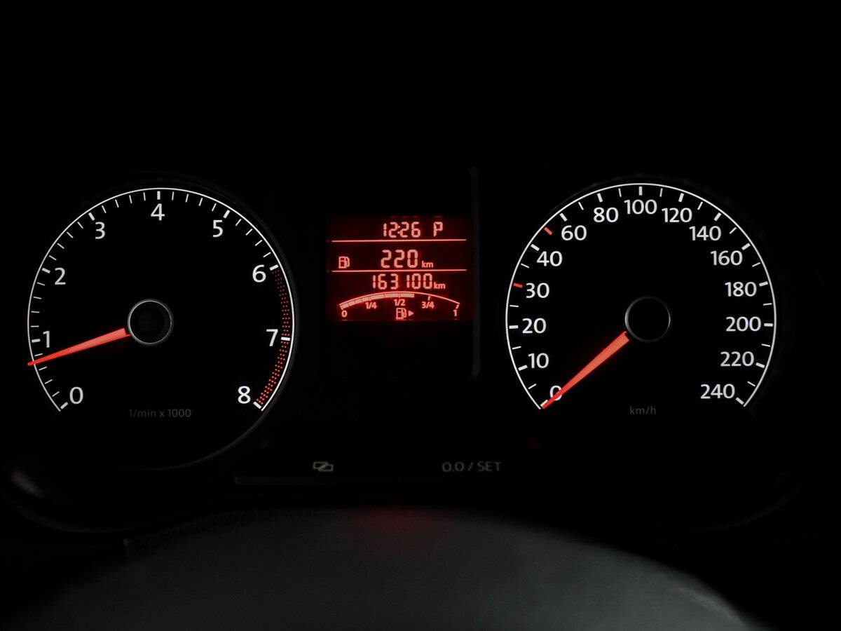 Volkswagen Polo с пробегом — 2013 год. Фото: #15