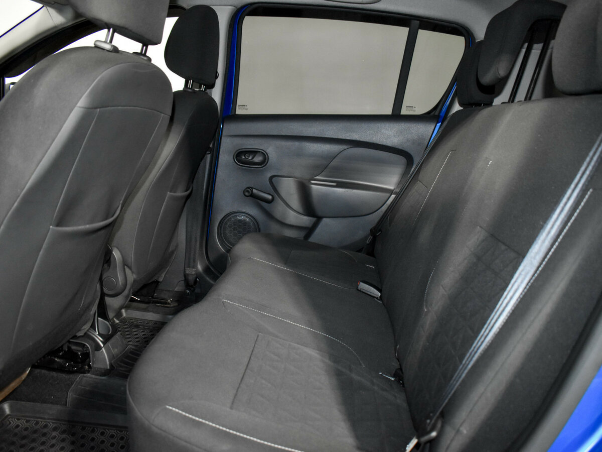 Renault Sandero с пробегом — 2018 год. Фото: #10