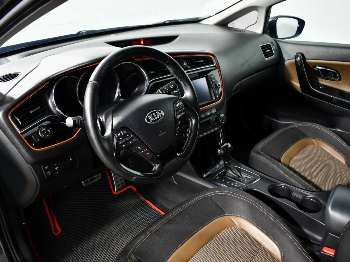 Kia Ceed с пробегом — 2016 год. Фото: #8
