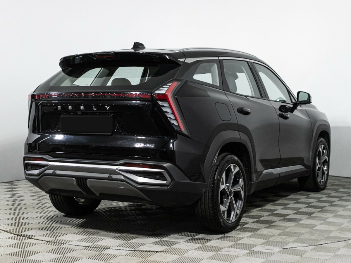 Geely Atlas с пробегом — 2023 год. Фото: #3