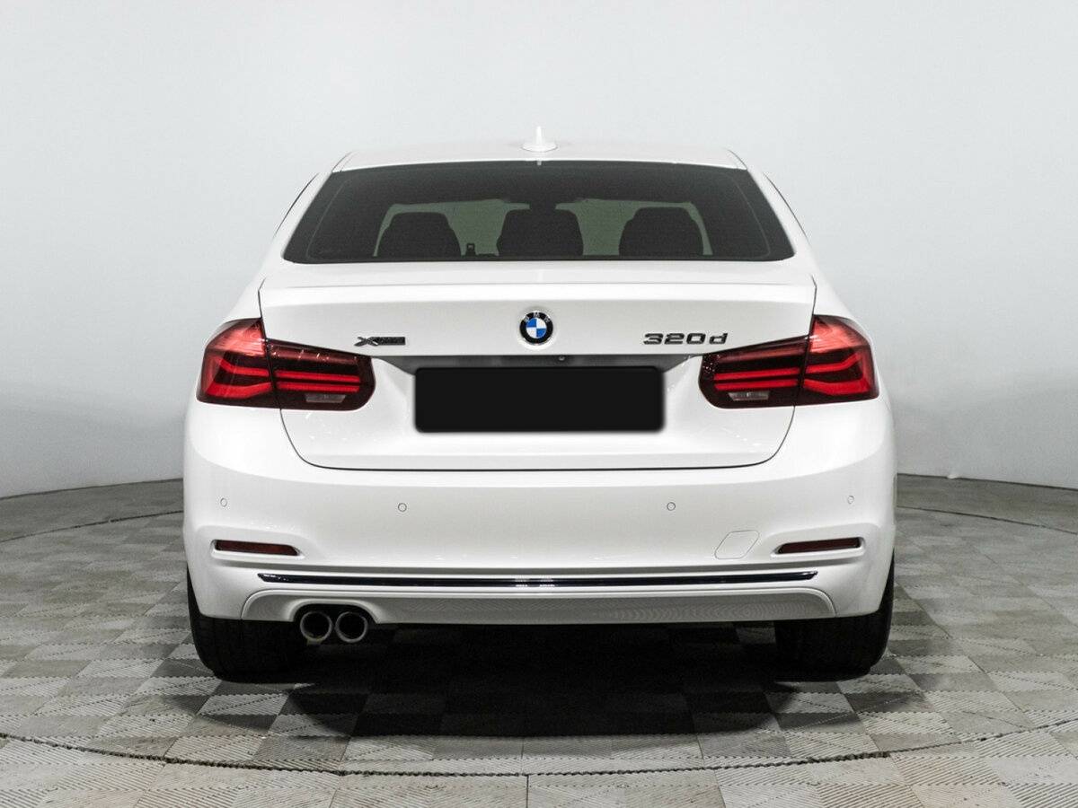 BMW 3 серии с пробегом — 2018 год. Фото: #5